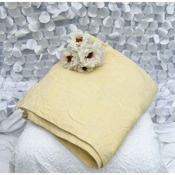 Pottery Barn Bedding Pottery Barn Ambrosia Twin Yellow Matelasse